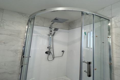 Photo of property in 320 Triangle Road, Massey, Auckland, 0614