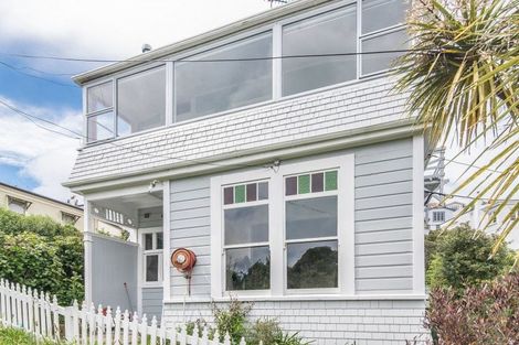 Photo of property in 3/27 Grass Street, Roseneath, Wellington, 6011