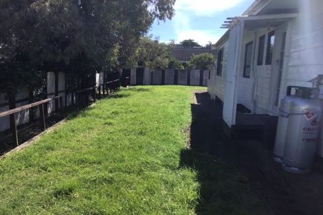 Photo of property in 2/5 Nelson Avenue, Northcote Point, Auckland, 0627
