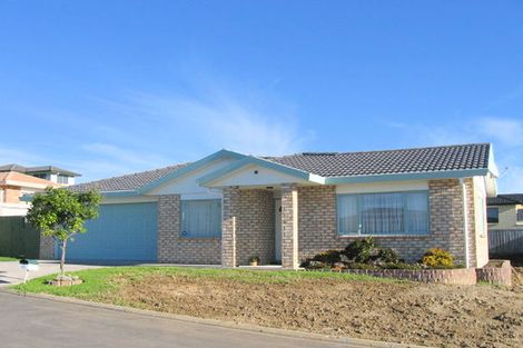 Photo of property in 35 Fleetwood Drive, Henderson, Auckland, 0612