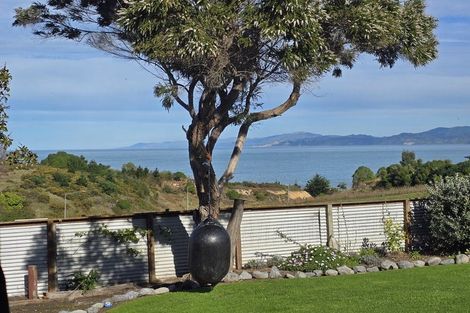 Photo of property in 92 Churchill Street, Kaikoura, 7300