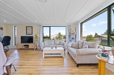 Photo of property in 13 Cairngorm Place, Tokoroa, 3420