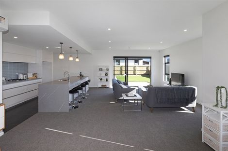 Photo of property in 5 Glen Rosa Lane, Broomfield, Christchurch, 8042