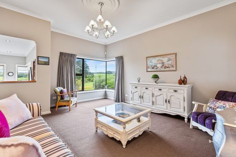 Photo of property in 4 Kororako Grove, Whalers Gate, New Plymouth, 4310