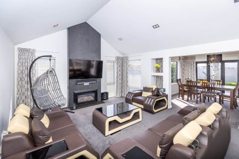 Photo of property in 15 Naomi Place, Cambridge, 3434