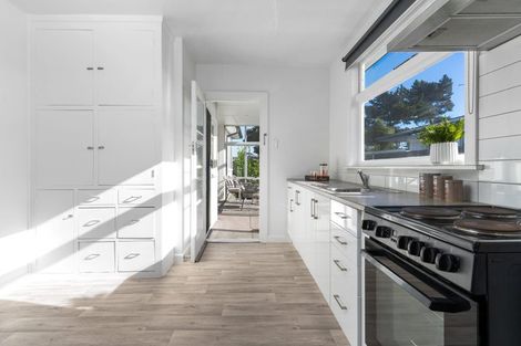 Photo of property in 17 Woodgrove Avenue, North New Brighton, Christchurch, 8083