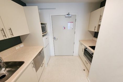 Photo of property in Terrace Heights Apartments, 2/163p The Terrace, Wellington Central, Wellington, 6011