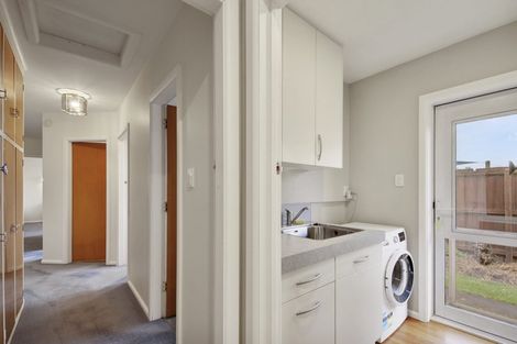 Photo of property in 17 Seagrave Place, Ilam, Christchurch, 8041