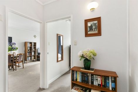 Photo of property in Hobson Court Flats, 51/70u Hobson Street, Thorndon, Wellington, 6011