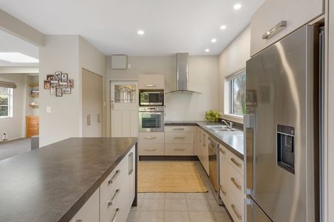 Photo of property in 16 Riverview Street, Beckenham, Christchurch, 8023