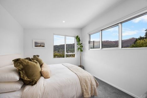 Photo of property in 17 Hillview Place, Wanaka, 9305