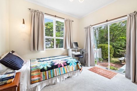 Photo of property in 1 Whitu Street, Khandallah, Wellington, 6035