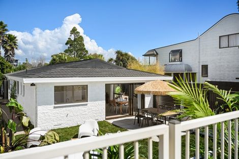 Photo of property in 124a Karewa Parade, Papamoa Beach, Papamoa, 3118