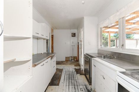 Photo of property in 3 Pendlebury Street, Green Bay, Auckland, 0604