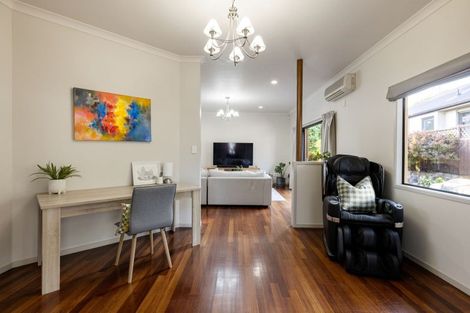 Photo of property in 2 Keswick Crescent, Huntington, Hamilton, 3210