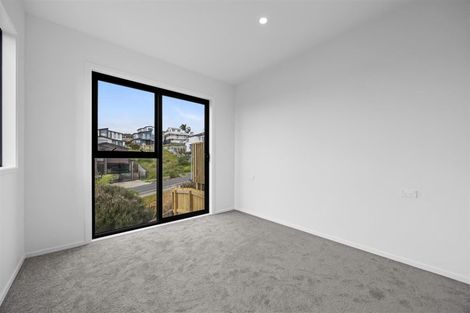 Photo of property in 12 Kautawa Lane, Massey, Auckland, 0614
