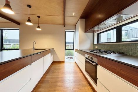 Photo of property in 46 Hewitts Road, Merivale, Christchurch, 8014