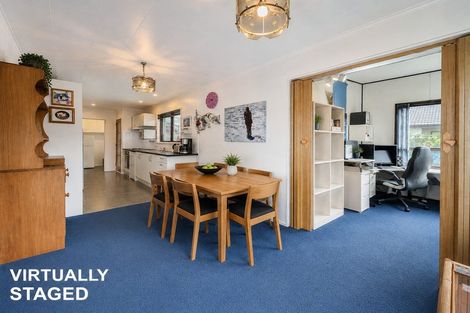 Photo of property in 28 Trigg Crescent, Taradale, Napier, 4112