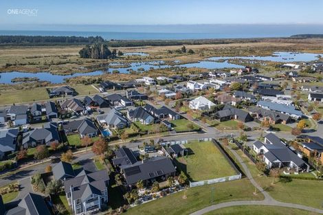 Photo of property in 15 Tutaipatu Avenue, Pegasus, 7612