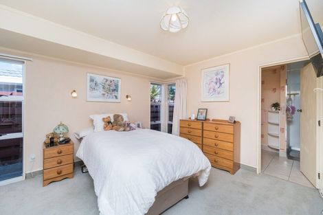 Photo of property in 54 Pencarrow Street, Highbury, Palmerston North, 4412