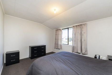 Photo of property in 31 Peter Hall Drive, Kelvin Grove, Palmerston North, 4414