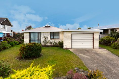 Photo of property in 1 Estuary Crescent, Fairfield, Dunedin, 9018