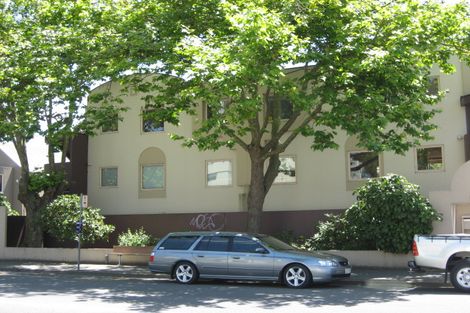 Photo of property in 4/55 Carlton Mill Road, Merivale, Christchurch, 8014