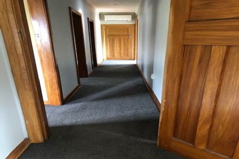 Photo of property in 25 Karina Terrace, Roslyn, Palmerston North, 4414