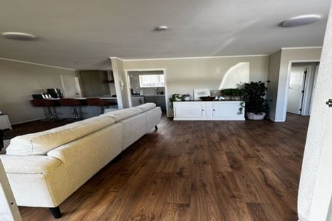 Photo of property in 2/18 James Road, Manurewa, Auckland, 2102