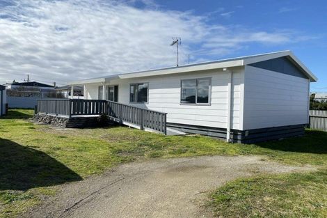 Photo of property in 10 Cornfoot Street, Castlecliff, Whanganui, 4501