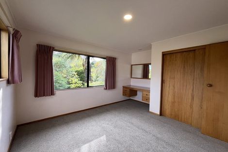 Photo of property in 6 Bushview Place, Upper Vogeltown, New Plymouth, 4310