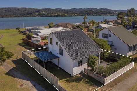 Photo of property in 142 Vista Paku, Pauanui, Hikuai, 3579