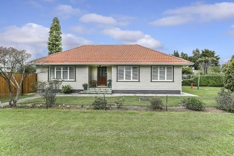 Photo of property in 64 Taikata Road, Te Atatu Peninsula, Auckland, 0610