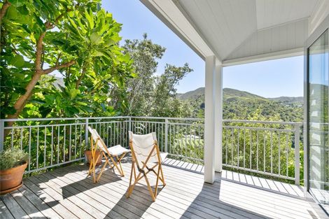 Photo of property in 12a Cavalry Close, Crofton Downs, Wellington, 6035