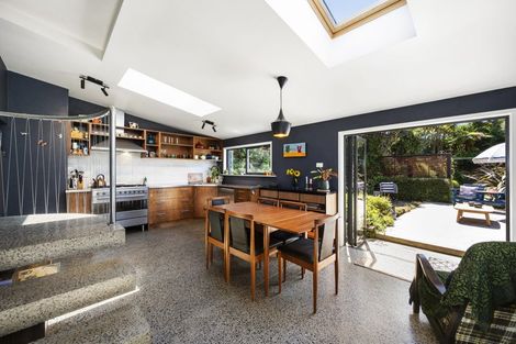 Photo of property in 57 Eden Street, Island Bay, Wellington, 6023