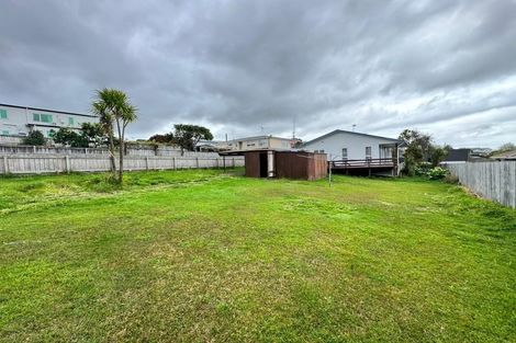 Photo of property in 9 Spargo Road, Massey, Auckland, 0614