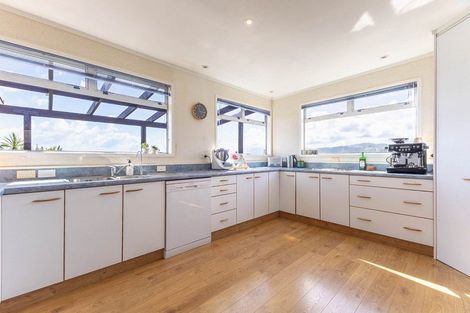 Photo of property in 12b Kohutuhutu Road, Raumati Beach, Paraparaumu, 5032