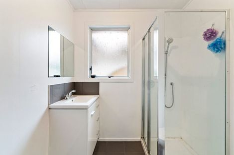 Photo of property in 14 Waari Avenue, Sunnyvale, Auckland, 0612