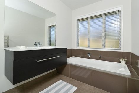 Photo of property in 18 Mahy Way, Leamington, Cambridge, 3432