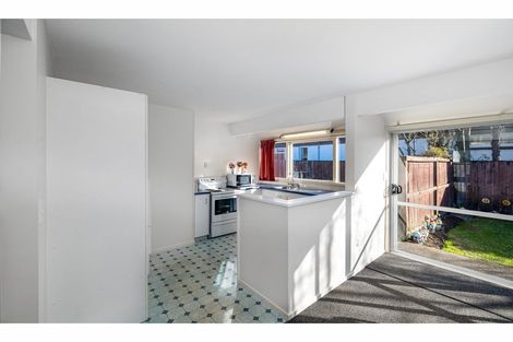 Photo of property in 38 Reynolds Avenue, Bishopdale, Christchurch, 8053