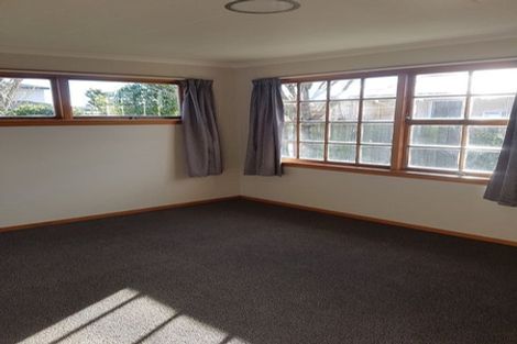 Photo of property in 15 Mortlake Street, Islington, Christchurch, 8042