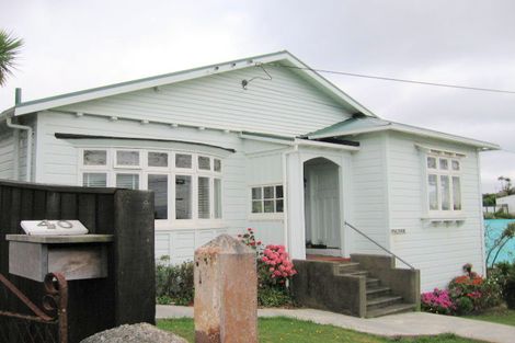 Photo of property in 38 Mills Road, Brooklyn, Wellington, 6021