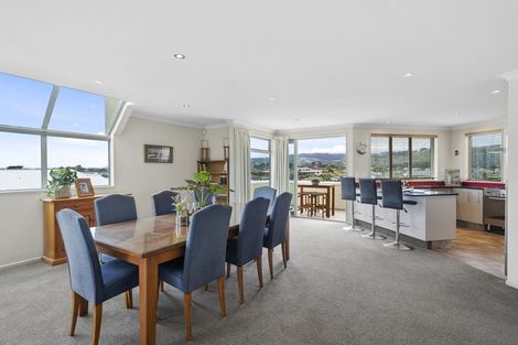 Photo of property in 2 Metzenthin Close, Raumati South, Paraparaumu, 5032