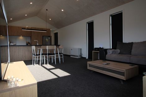 Photo of property in 1 Melmore Terrace, Cromwell, 9310