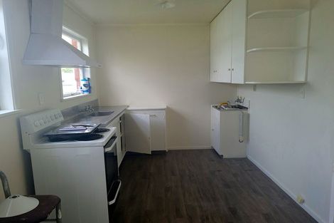 Photo of property in Shakespeare Flats, 8/48 Merton Street, Trentham, Upper Hutt, 5018