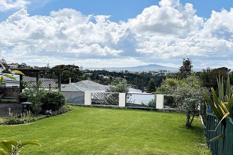 Photo of property in 123 Birkenhead Avenue, Birkenhead, Auckland, 0626