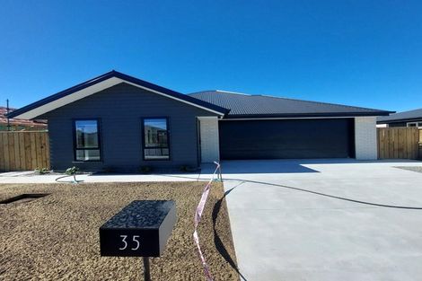 Photo of property in 35 Benn Street, Amberley, 7481