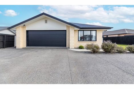 Photo of property in 5 Grasmere Close, Rangiora, 7400