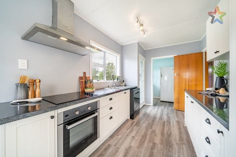 Photo of property in 32 Karaka Street, Wainuiomata, Lower Hutt, 5014