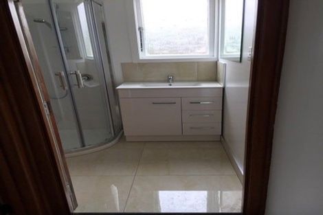 Photo of property in 105 Tidal Road, Mangere, Auckland, 2022